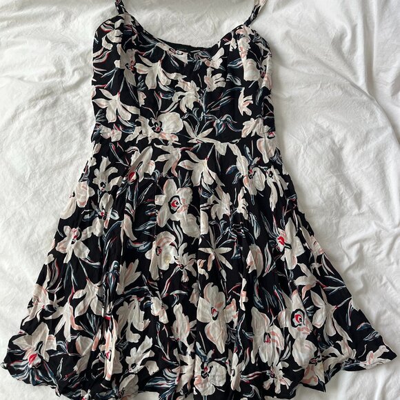 Aritzia Floral Mini Dress - Picture 1 of 6